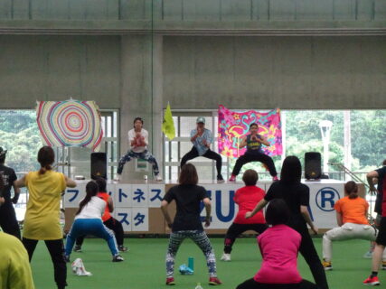 【クリスマスイベント】フィットネスフェスタZUMBA in うるまのご案内